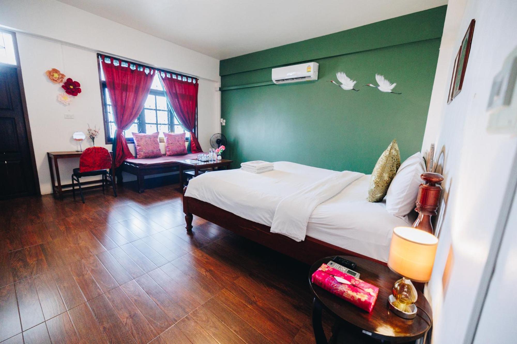 Sleeper House Hotel Транг Екстериор снимка